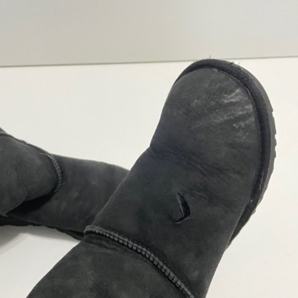 Classic Tall Black UGGS Boots Size 7 - Picture 5 of 10